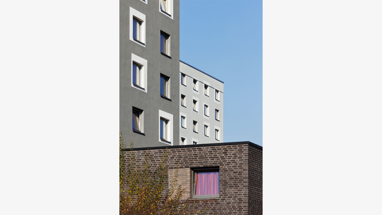 Architekt Bonn Studierendenwohnheim Römerlager - Schadstoffsanierung, energetische Sanierung, WDVS, Klinkerfassade - Koenigs Rütter Architekten Bonn